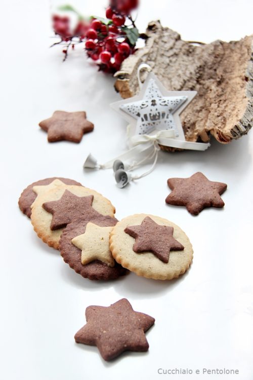 Spezie Per Biscotti Di Natale.Idee Per Natale Biscotti Bicolori Alle Spezie Cucchiaio E Pentolone